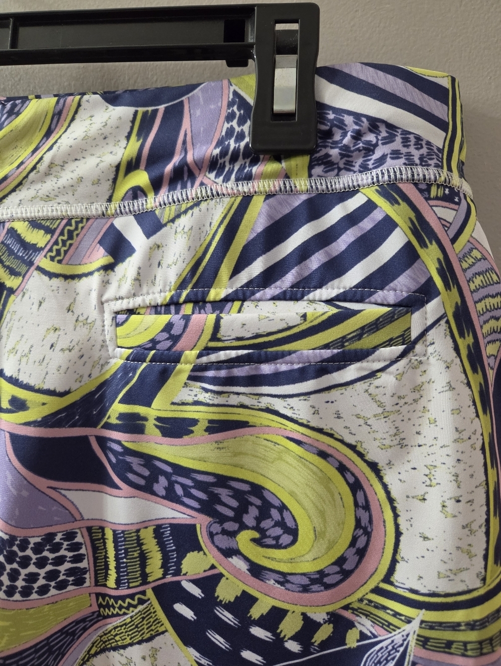 Sofibella Women’s Printed A-Line Skort in Navy, Yellow & Pink. Sz L - Picture 7 of 9